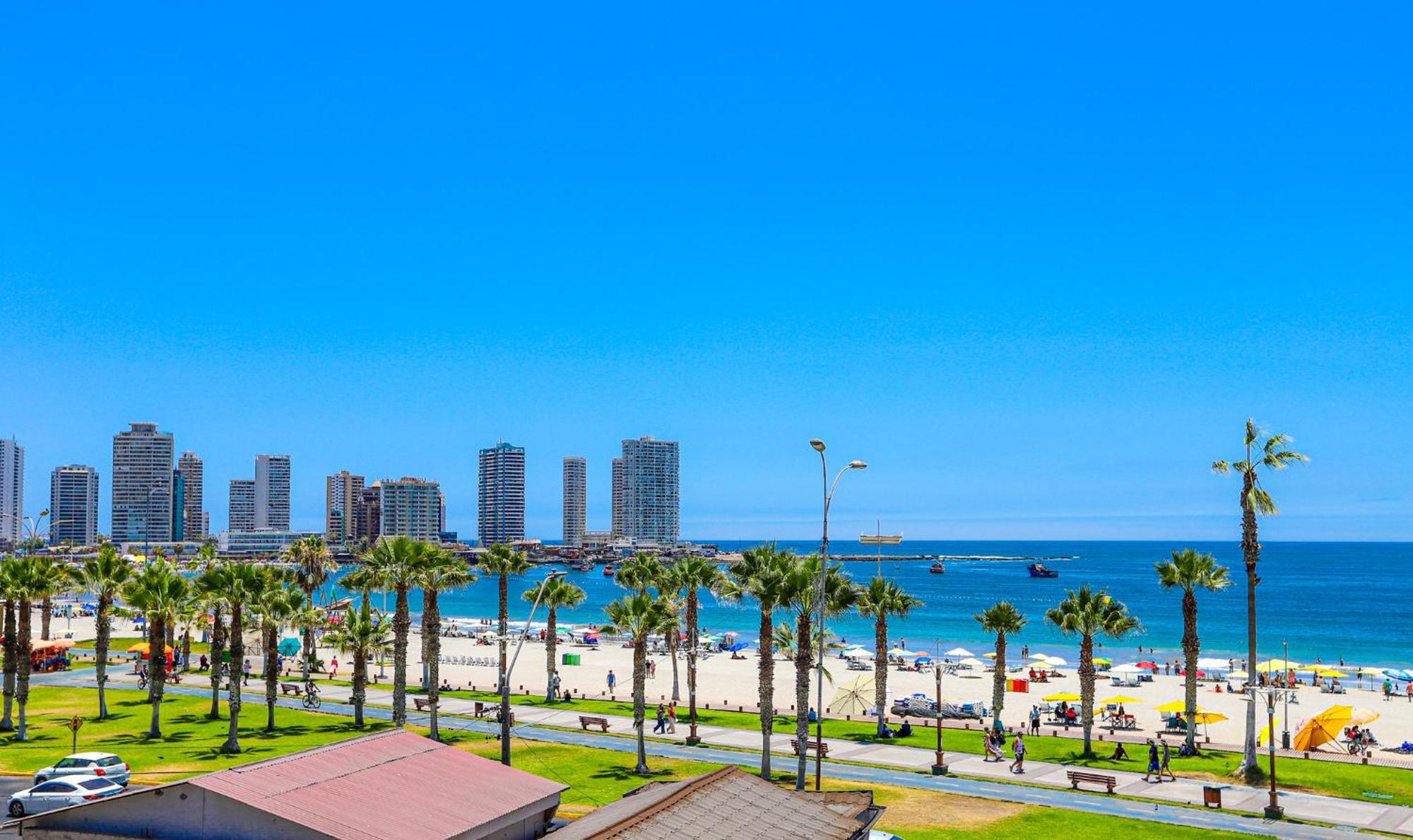 Hostal Sol Del Pacifico Iquique Ngoại thất bức ảnh