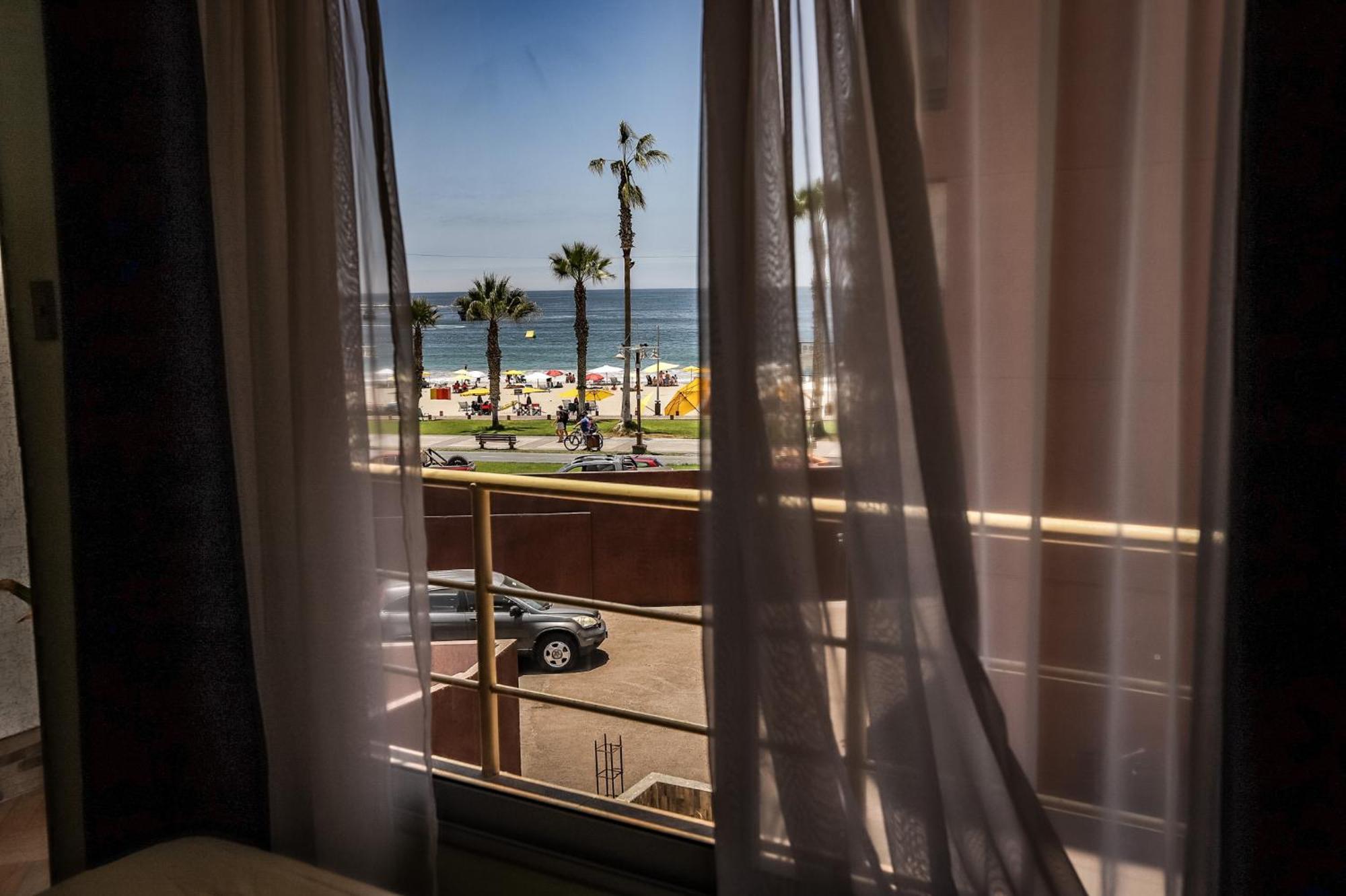 Hostal Sol Del Pacifico Iquique Ngoại thất bức ảnh