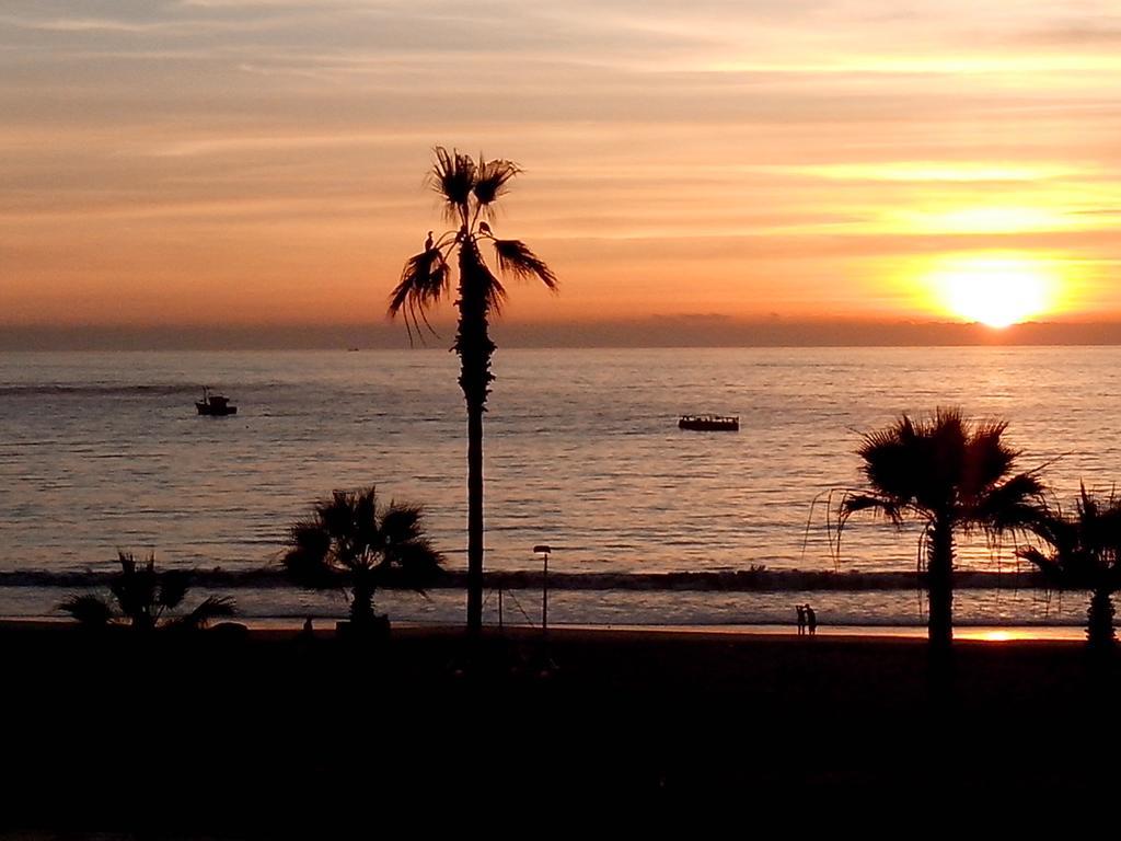 Hostal Sol Del Pacifico Iquique Ngoại thất bức ảnh